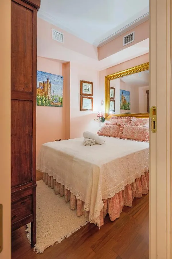 Historic Apartment In Santa Cruz Seville
