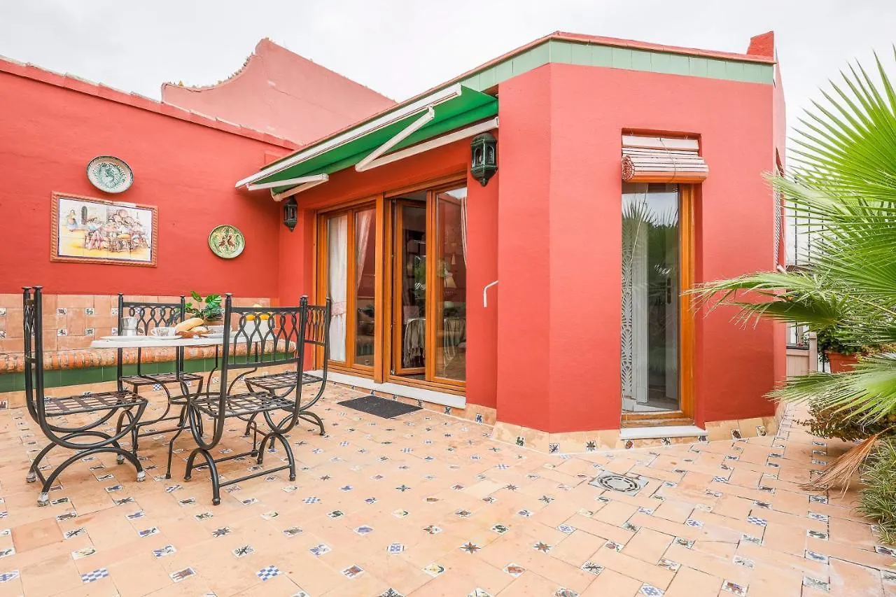 Historic Apartment In Santa Cruz Seville Spain
