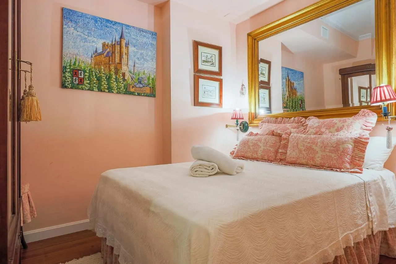 Historic Apartment In Santa Cruz Seville 0*,