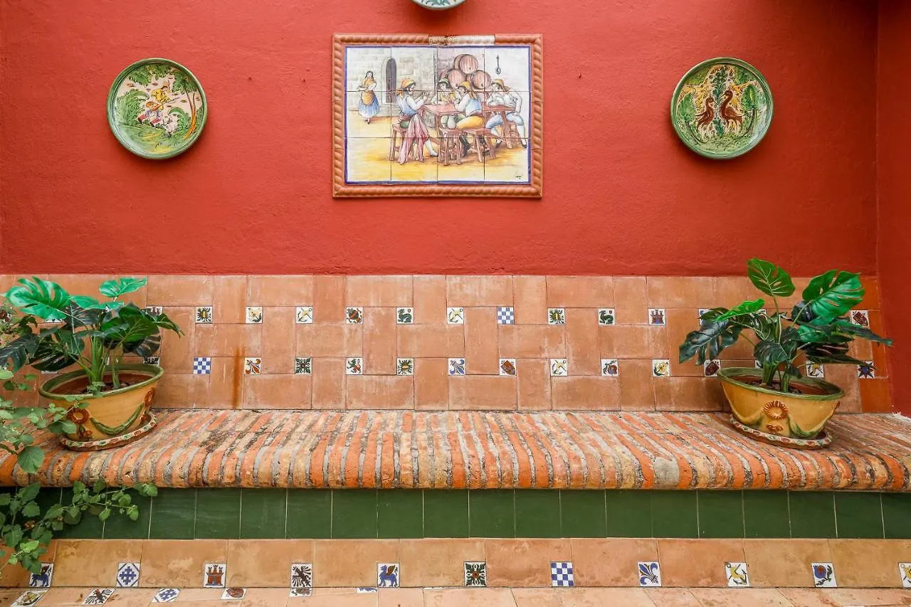 Historic Apartment In Santa Cruz Sevilla España